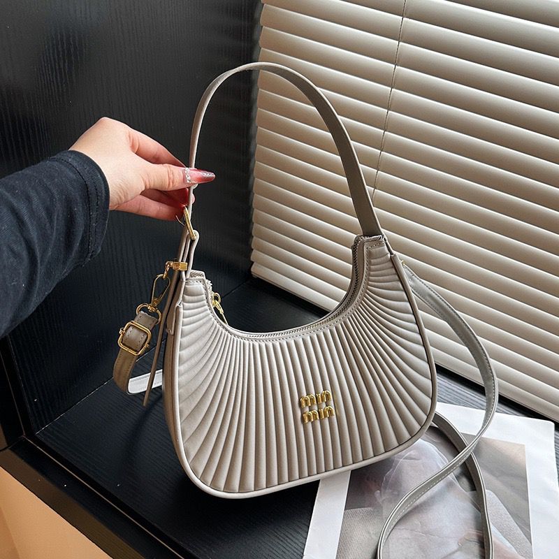 Handbags👜