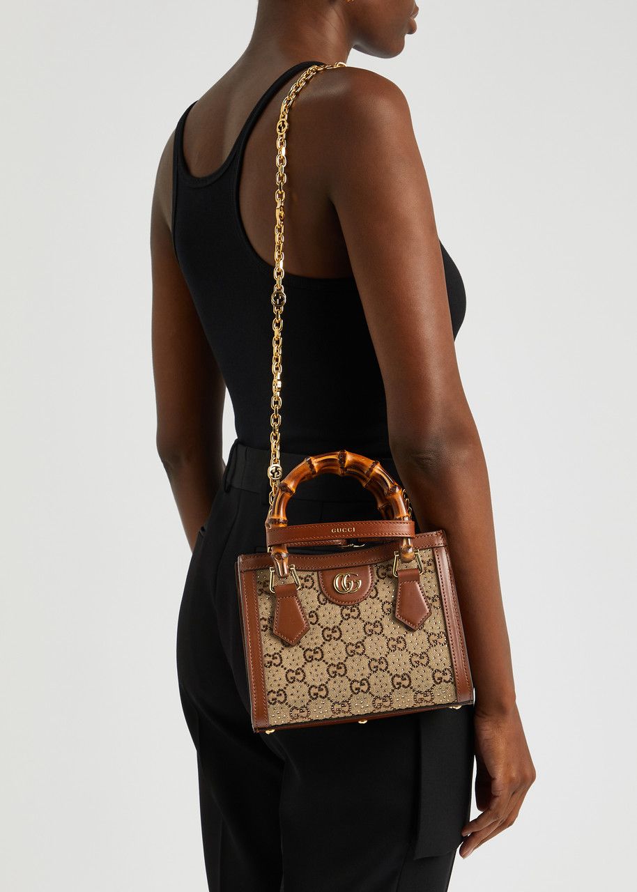 Handbags👜