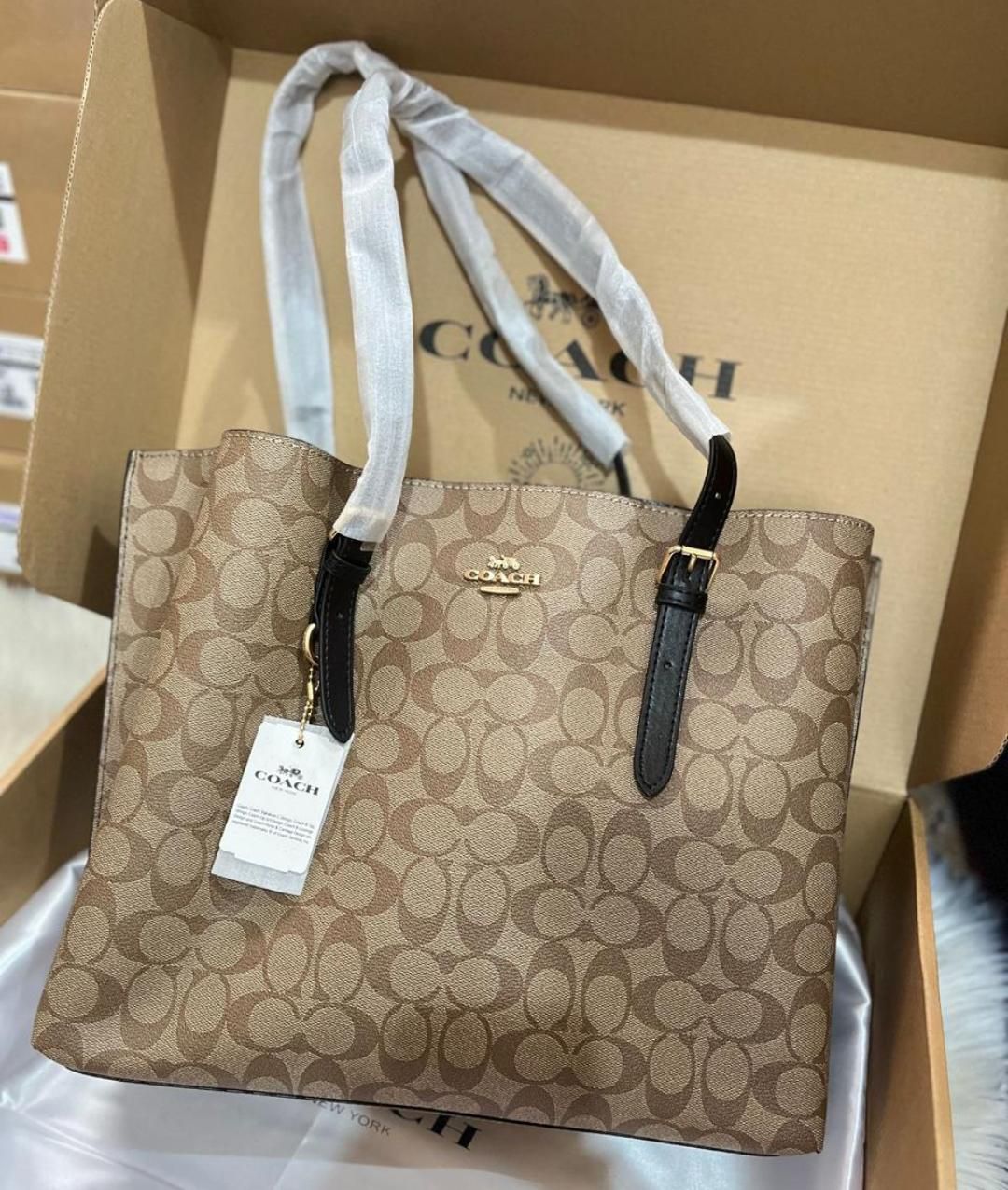 Handbags👜