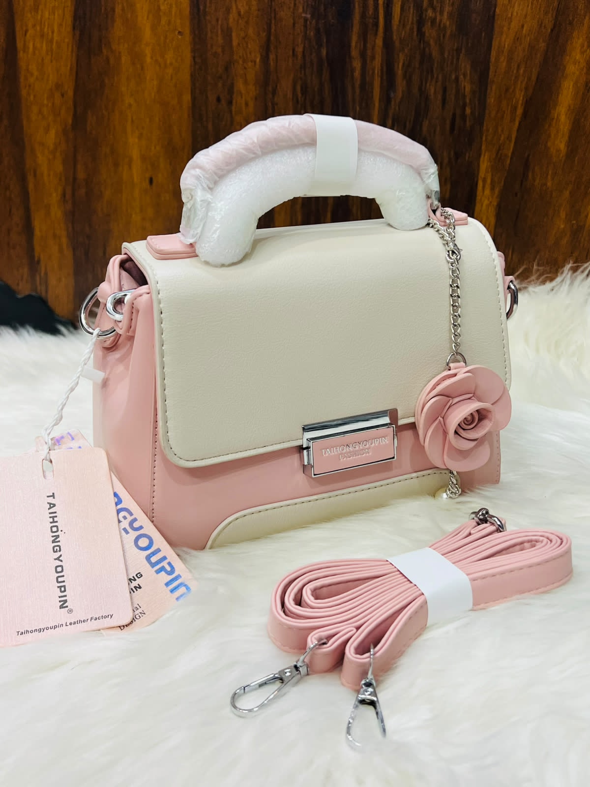 Handbags👜