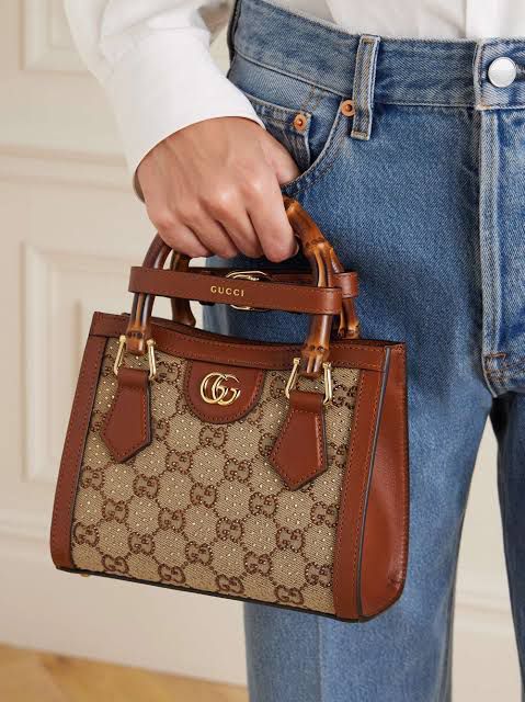 Handbags👜