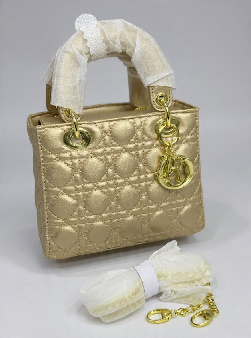 Handbags👜